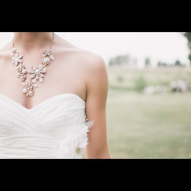 福岡で30代向けのレンタルドレスを取り揃えております